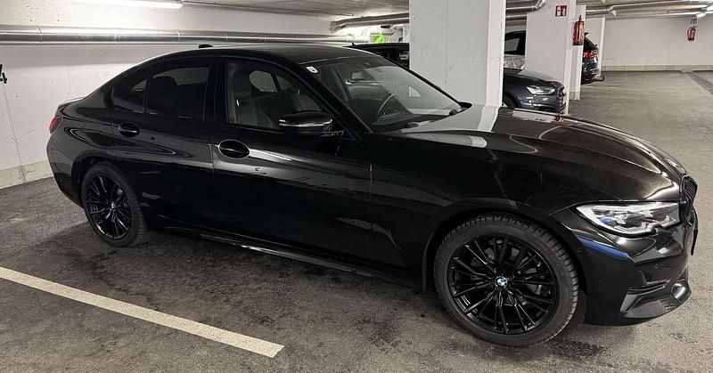 Gebraucht BMW 320 190 PS (139 kW) 2022 Limousine