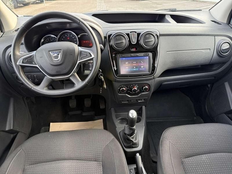 Gebraucht Dacia Dokker 102 PS (75 kW) 2019 Silber Van / Kleinbus