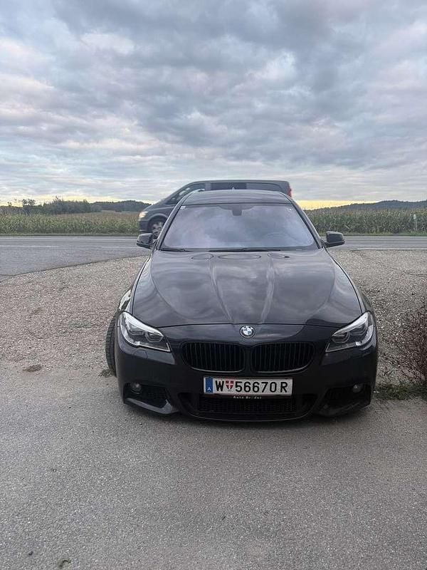 Schwarz Gebraucht 2012 BMW 535 M Sport Limousine | € 26.000 (Fairer Preis) - Bild 1/4