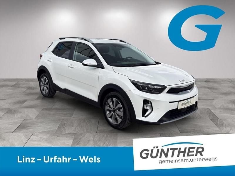 Gebraucht Kia Stonic Gold 101 PS (74 kW) 2024 Weiß SUV