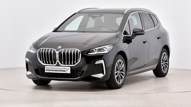 Gebraucht BMW 230e Active Tourer M Sport 150 PS (110 kW) 2023 Saphirschwarz met. Van / Kleinbus