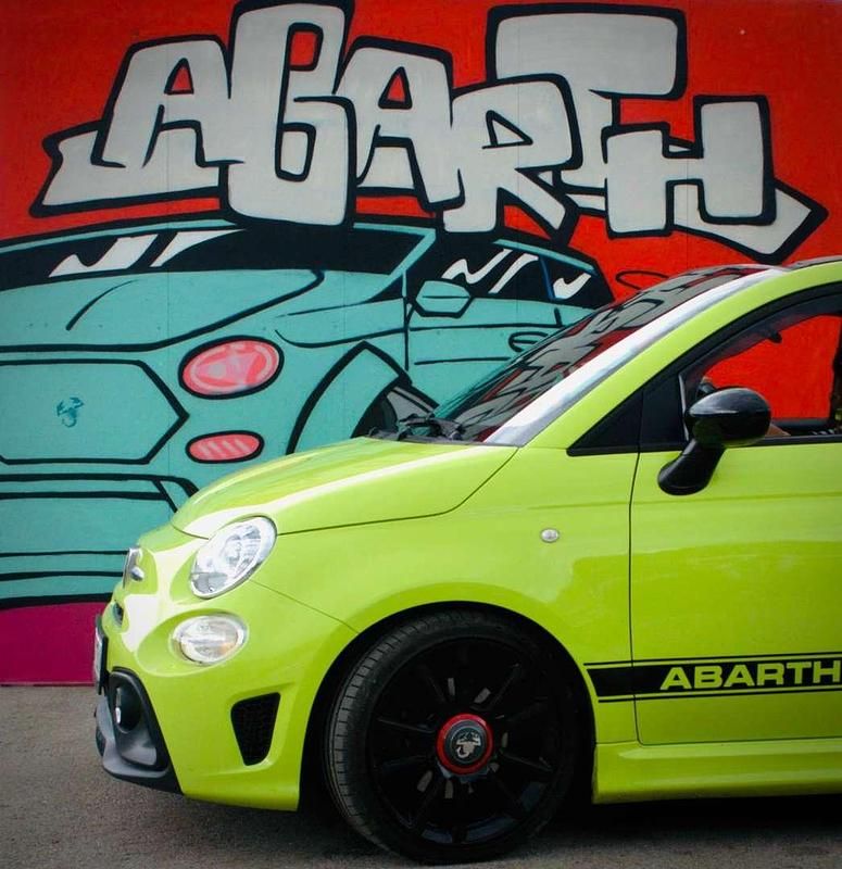 Grün Gebraucht 2018 Abarth 595C Turismo Cabrio | € 22.950 - Bild 1/4