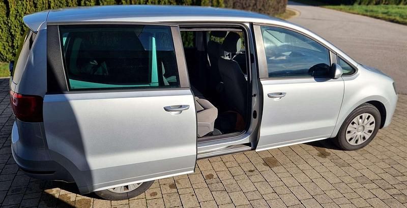 Gebraucht Seat Alhambra Reference 140 PS (102 kW) 2010 Silber Van / Kleinbus