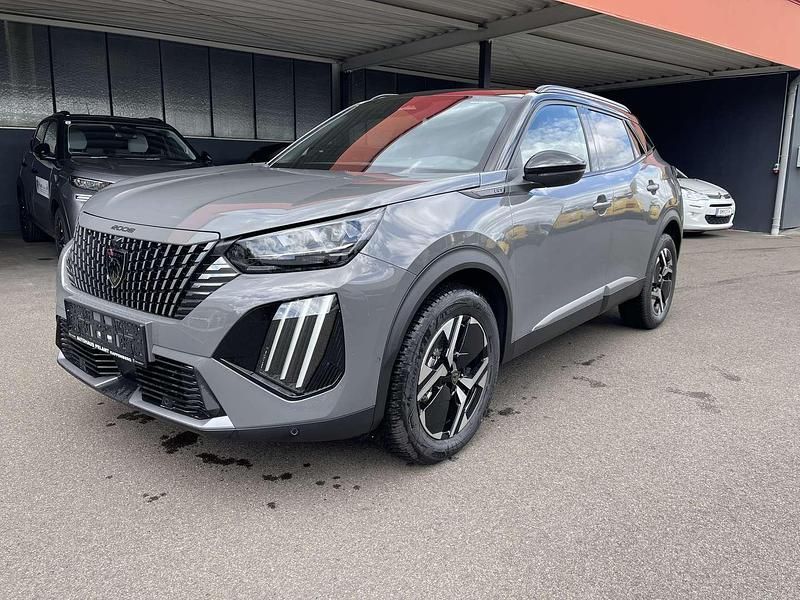 Neu Peugeot 2008 GT 136 PS (100 kW) 2025 Grau SUV