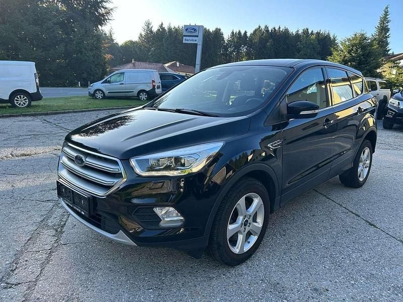 Gebraucht Ford Kuga 120 PS (88 kW) 2019 Schwarz SUV