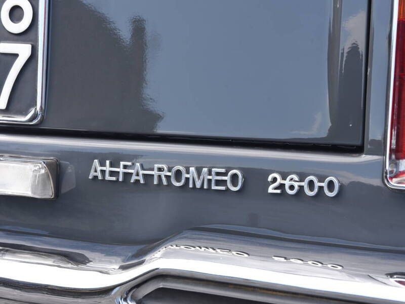 Gebraucht Alfa Romeo 2600 130 PS (95 kW) 1966 Grau Limousine