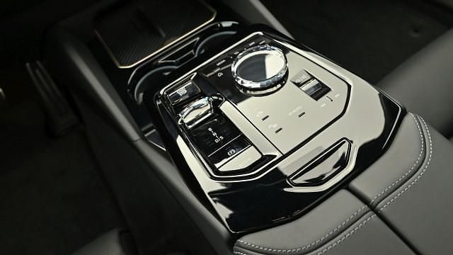 Gebraucht BMW 520 197 PS (144 kW) 2023 Blau Limousine