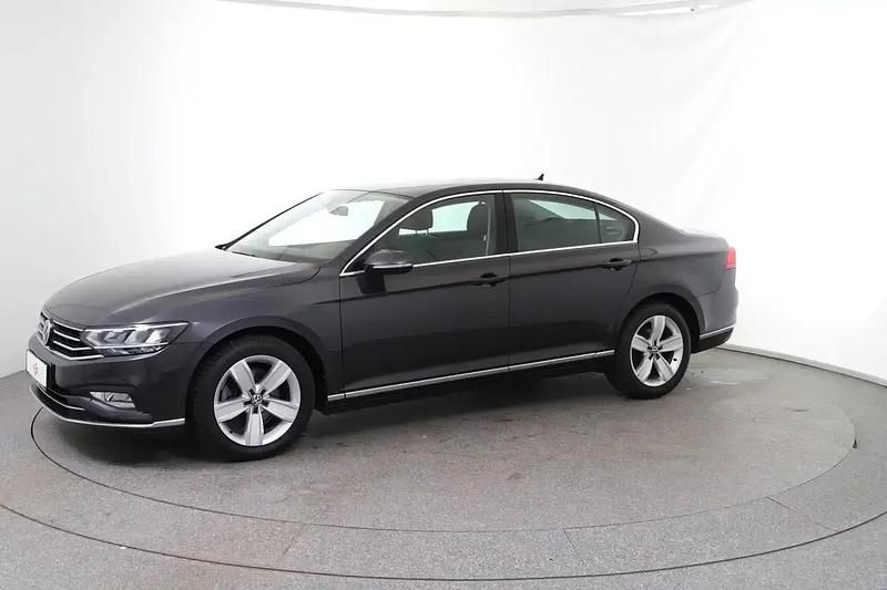 Gebraucht VW Passat Elegance 190 PS (139 kW) 2020 Dunkelgrau  metallic Limousine