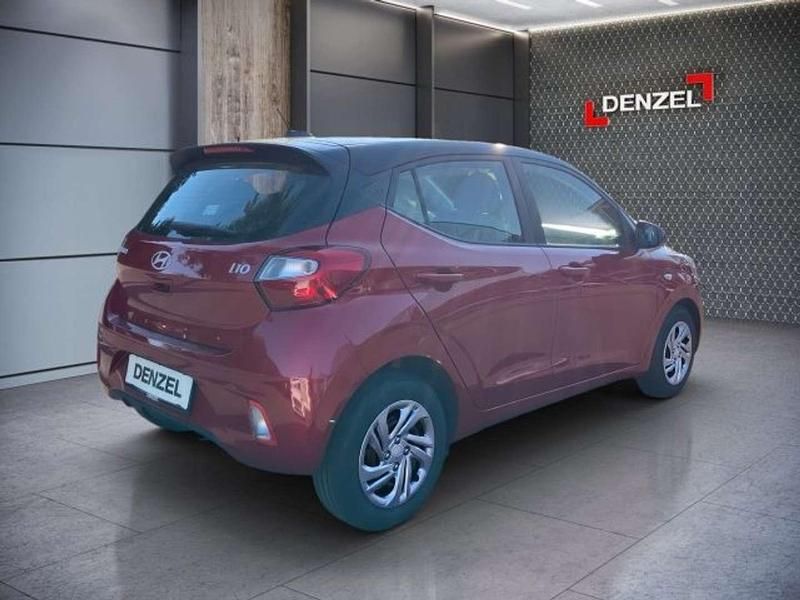 Gebraucht Hyundai i10 GO! 63 PS (46 kW) 2025 Dragon red / schwarz Kleinwagen