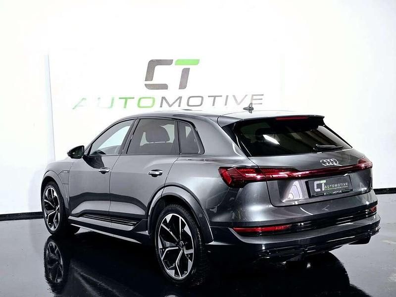 Gebraucht Audi e-tron Ambiente 369 kW (503 PS) 2021 Grau SUV