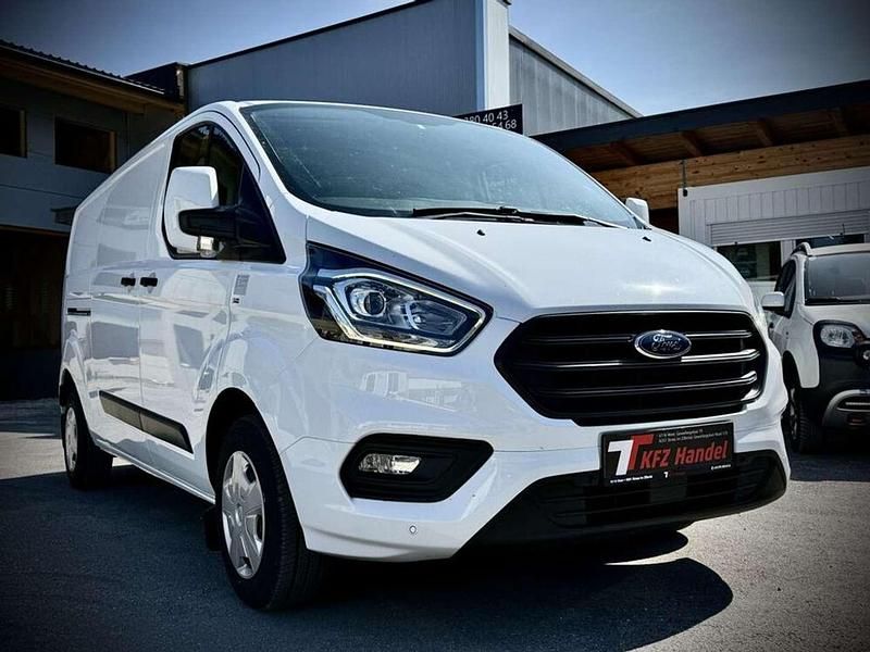 Weiß Gebraucht 2020 Ford Transit Custom Trend Van / Kleinbus | € 20.990 (Guter Preis) - Bild 1/4