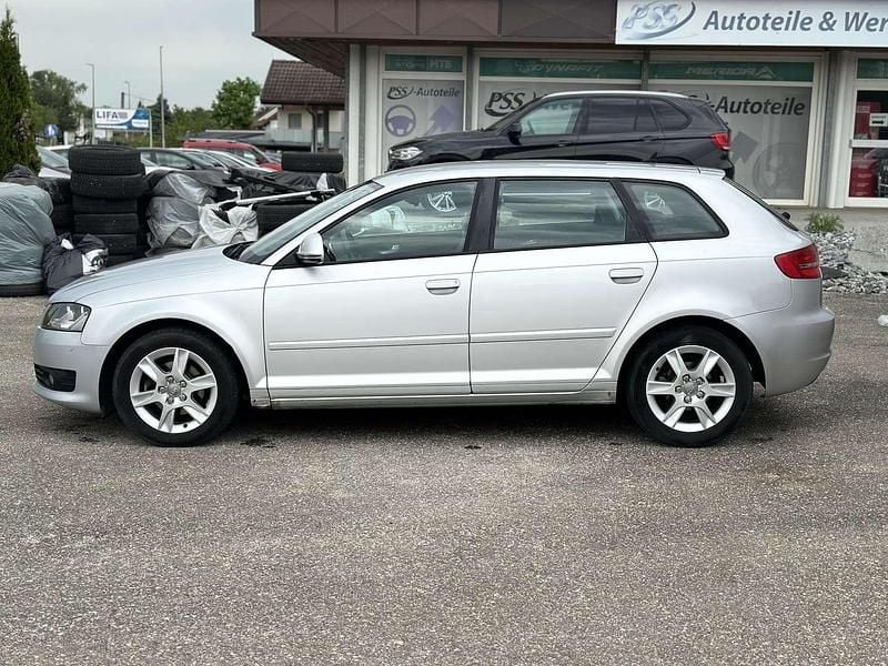 Gebraucht Audi A3 Attraction 90 PS (66 kW) 2010 Grau Kleinwagen