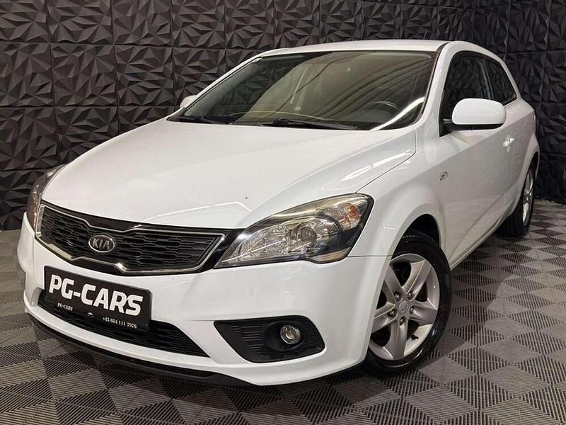 Gebraucht Kia ProCeed 90 PS (66 kW) 2013 Weiß Kleinwagen