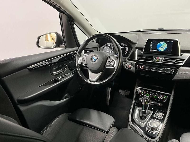 Gebraucht BMW 218 Gran Tourer Sport Line 150 PS (110 kW) 2019 Schwarz Van / Kleinbus
