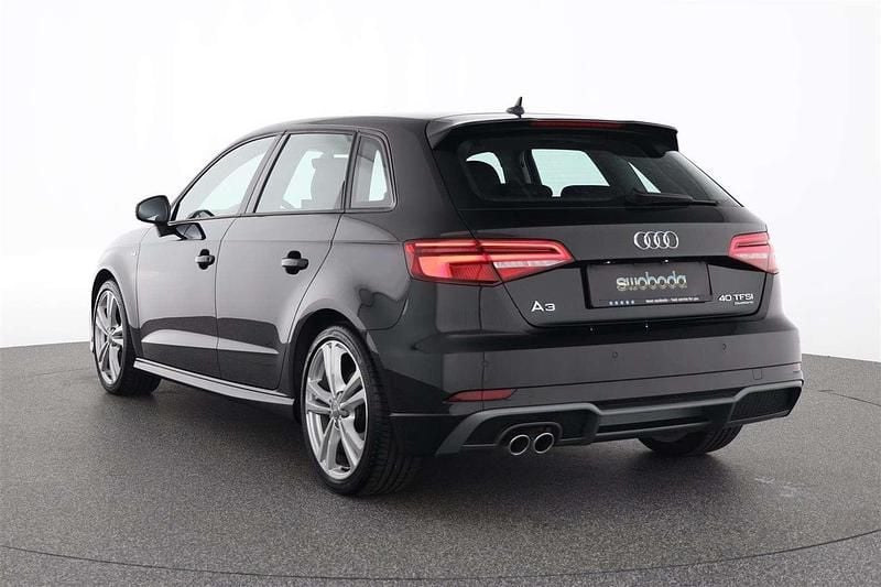 Gebraucht Audi A3 Sport 190 PS (139 kW) 2019 Schwarz Limousine