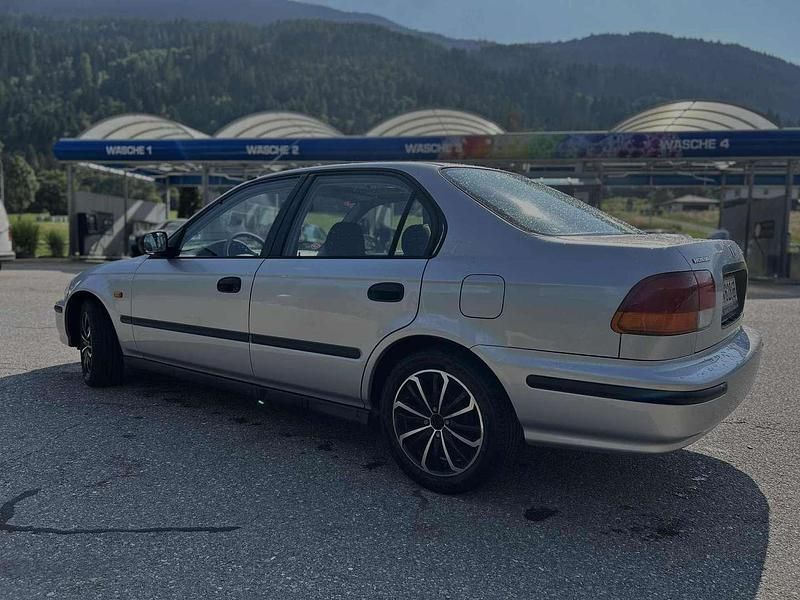 Gebraucht Honda Civic S 90 PS (66 kW) 1998 Silber Limousine