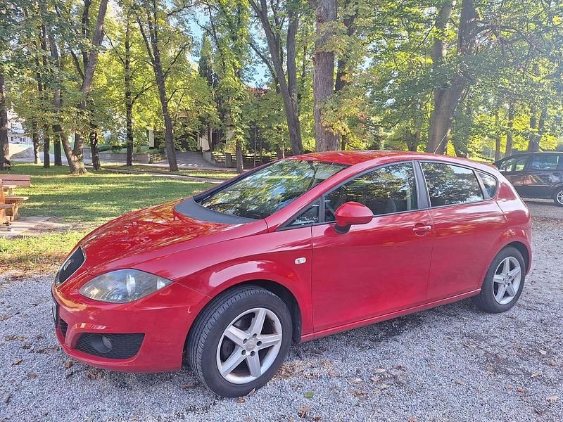 Gebraucht Seat Leon 86 PS (63 kW) 2011 Rot Limousine