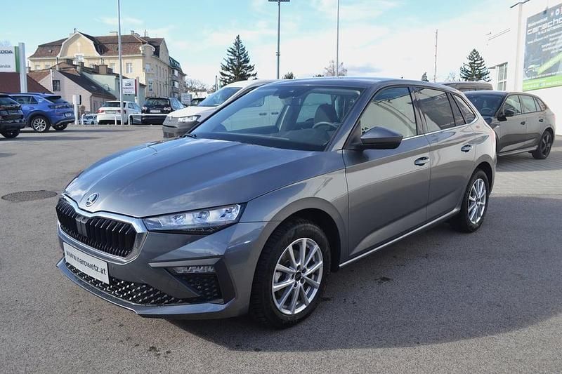 Neu Skoda Scala Selection 115 PS (84 kW) 2025 Mittelgrau  metallic Kleinwagen