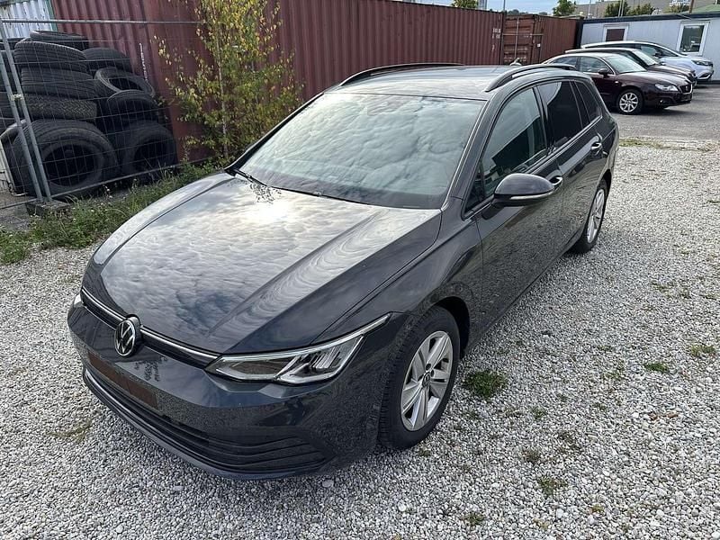 Grau Gebraucht 2025 VW Golf VIII Life Kombi | € 24.000 (Superpreis) - Bild 1/4