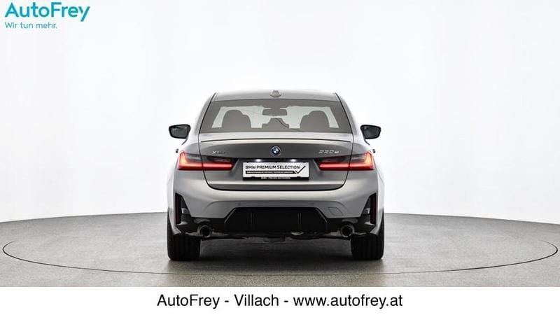 Gebraucht BMW 330 Efficient Dynamics 184 PS (135 kW) 2024 Limousine