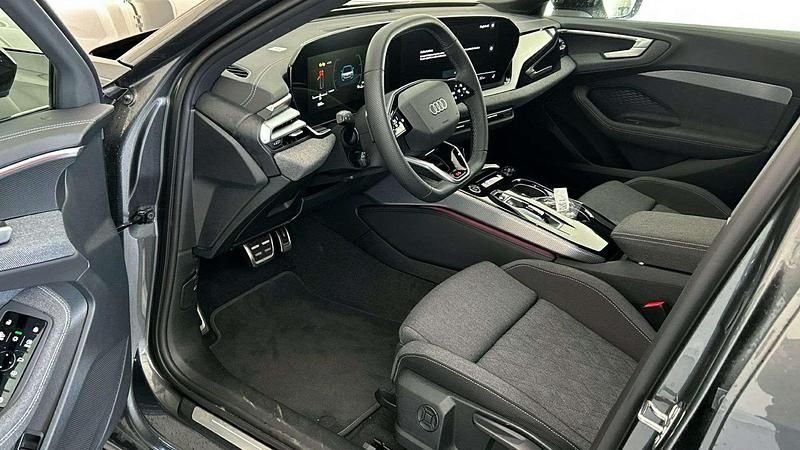 Gebraucht Audi A5 Ambiente 204 PS (150 kW) 2025 Grau Kombi