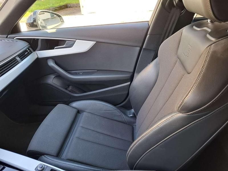 Gebraucht Audi A4 S-Line 163 PS (119 kW) 2020 Schwarz Kombi