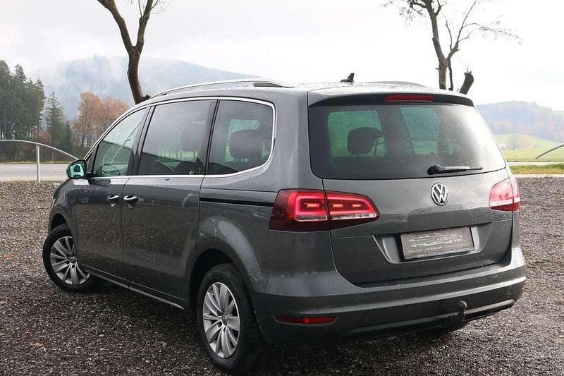 Gebraucht VW Sharan 150 PS (110 kW) 2016 Grau Van / Kleinbus