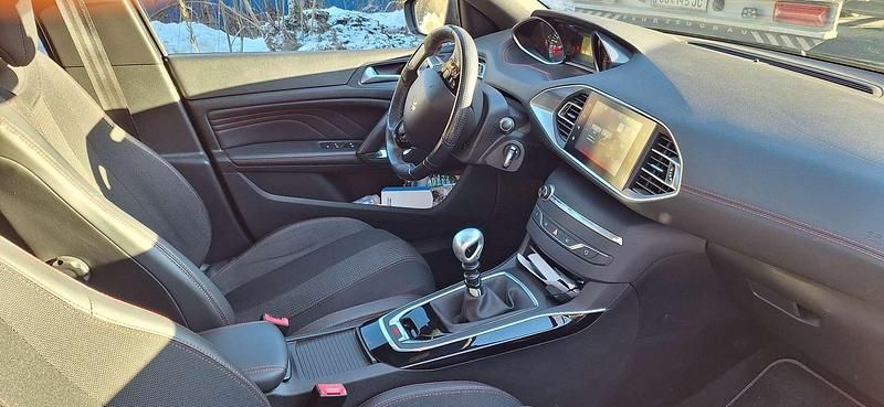 Gebraucht Peugeot 308 SW GT-line 120 PS (88 kW) 2016 Schwarz Kombi