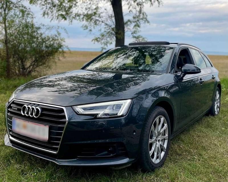 Gebraucht Audi A4 Sport 190 PS (139 kW) 2018 Grau Kombi