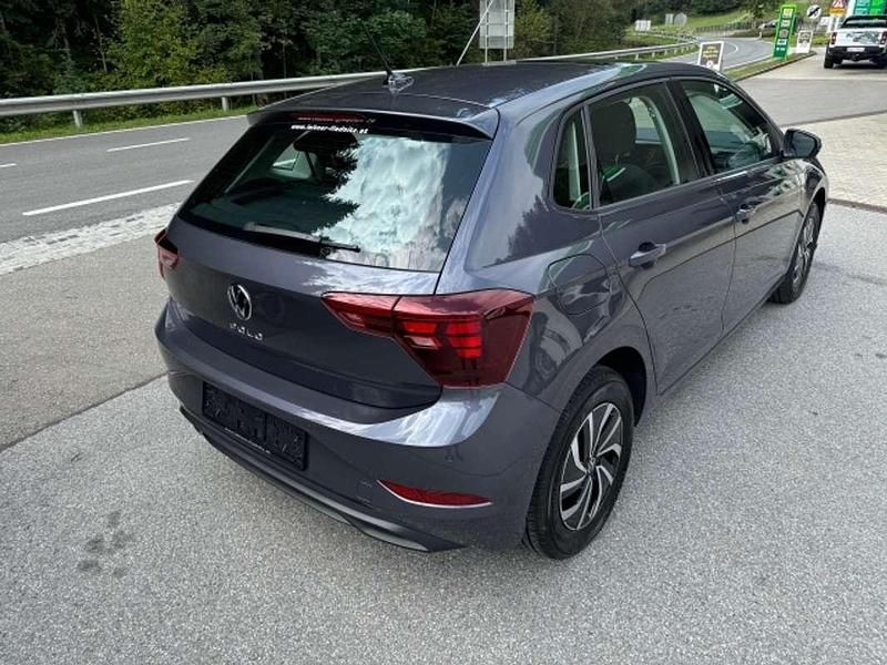 Gebraucht VW Polo 95 PS (69 kW) 2024 Grau Kleinwagen