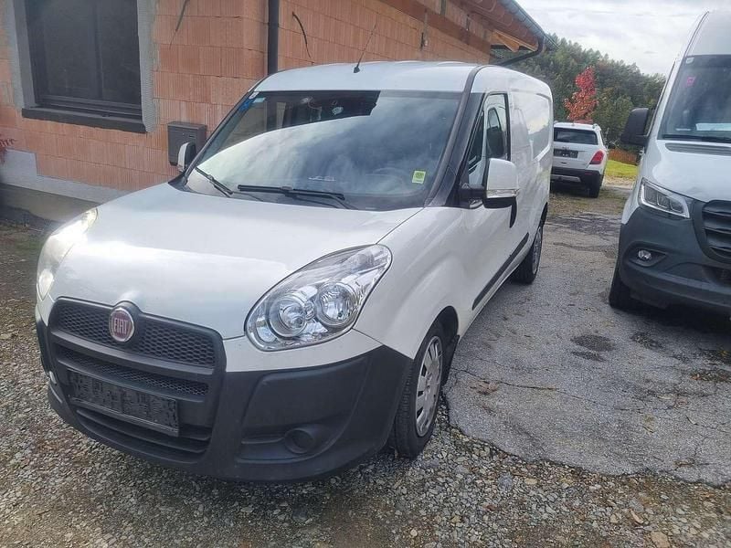 Weiß Gebraucht 2012 Fiat Doblò Dynamic Van / Kleinbus | € 3.950 - Bild 1/4