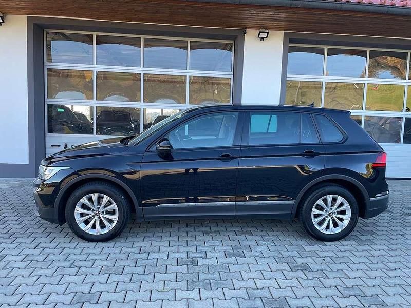 Gebraucht VW Tiguan 150 PS (110 kW) 2021 Schwarz SUV