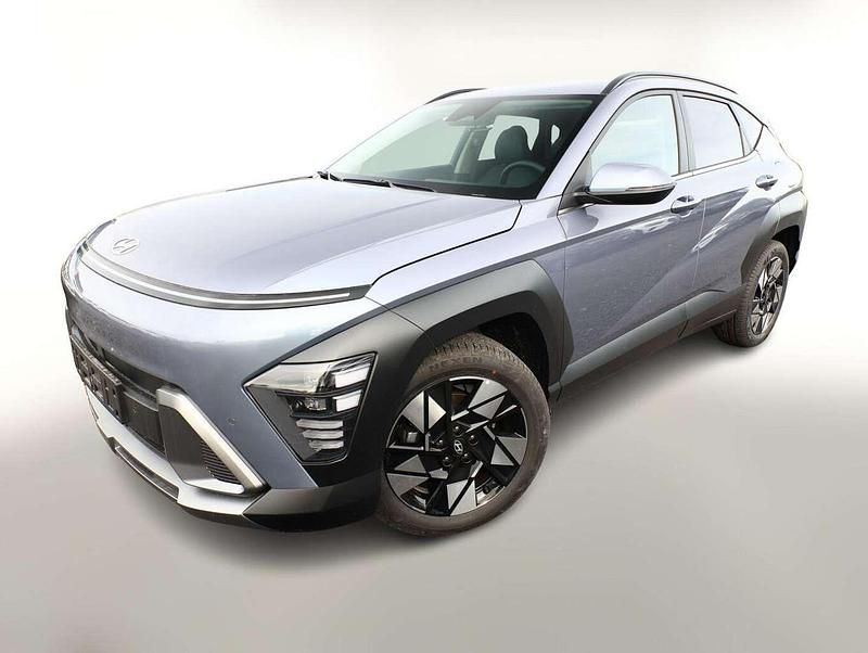 Blau Neu 2025 Hyundai Kona Trend SUV | € 31.868 (Fairer Preis) - Bild 1/4