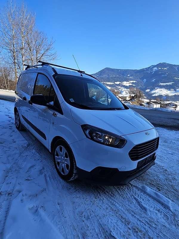 Gebraucht Ford Transit Trend 75 PS (55 kW) 2021 Weiß Van