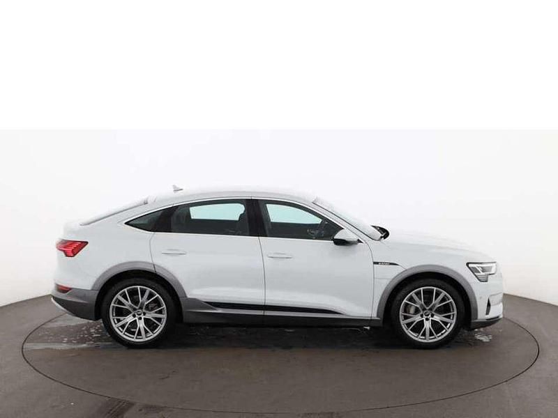 Gebraucht Audi e-tron Advanced Plus 300 kW (408 PS) 2023 Weiß SUV