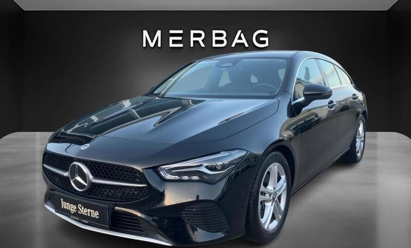 Nachtschwarz Gebraucht 2024 Mercedes CLA180 Shooting Brake Edition Kombi | € 29.990 (Fairer Preis) - Bild 1/4