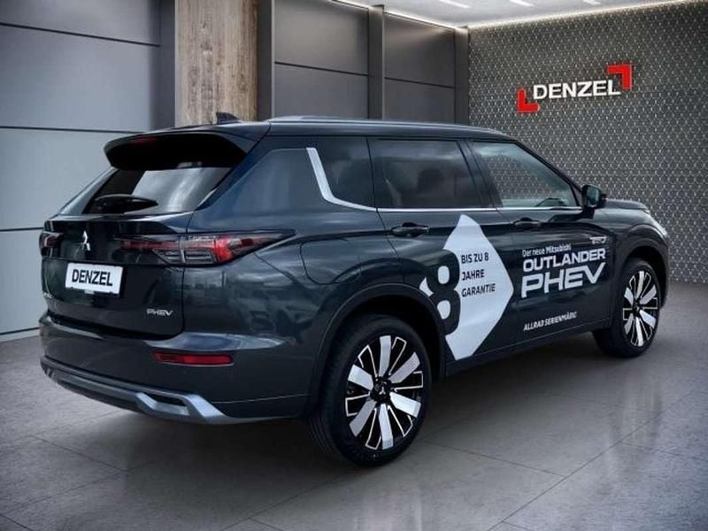 Gebraucht Mitsubishi Outlander P-HEV 136 PS (100 kW) 2025 Grau SUV