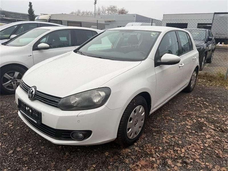 Weiß Gebraucht 2012 VW Golf VII Limousine | € 6.990 (Guter Preis) - Bild 1/4