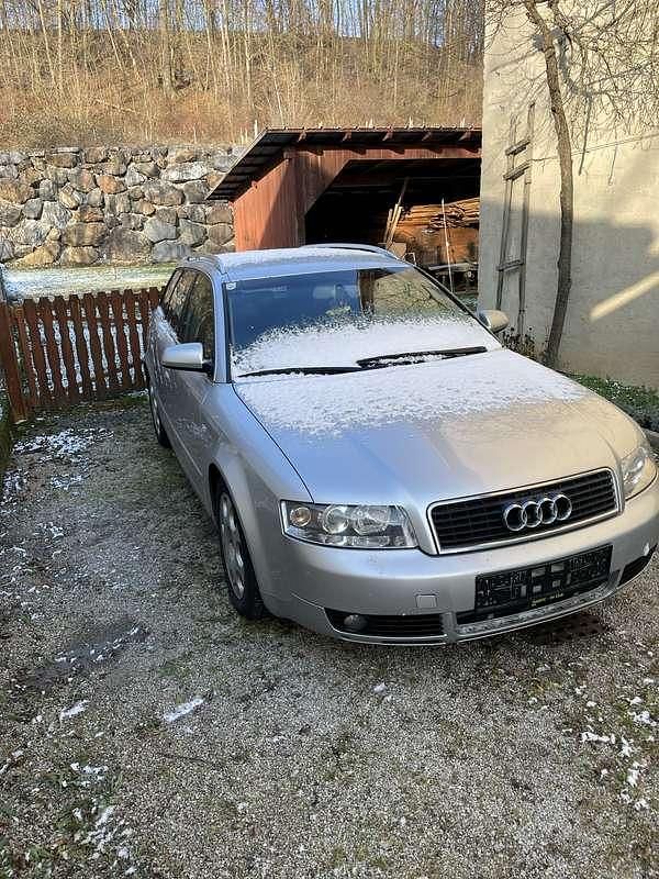 Gebraucht Audi A4 S-Line 131 PS (96 kW) 2003 Silber Kombi