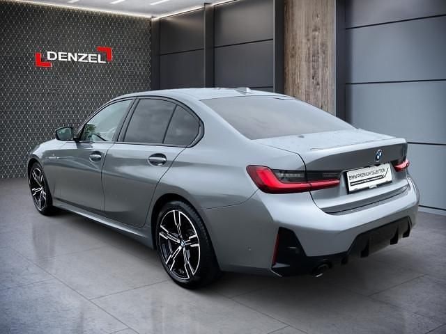 Gebraucht BMW 318 Shadowline 150 PS (110 kW) 2024 Grau Limousine