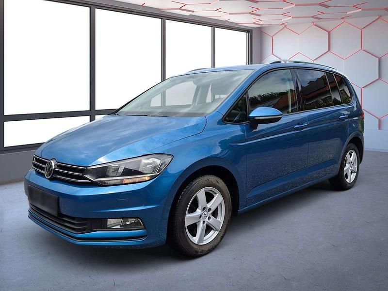 Blau Gebraucht 2016 VW Touran Trendline Van / Kleinbus | € 13.999 (Etwas zu teuer) - Bild 1/4