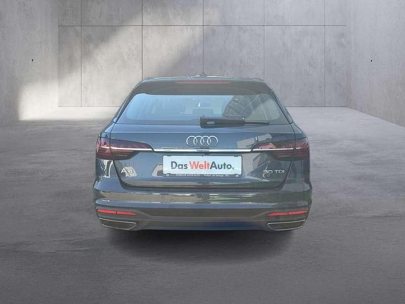 Gebraucht Audi A4 Design 136 PS (100 kW) 2022 Hellgrau  metallic Kombi