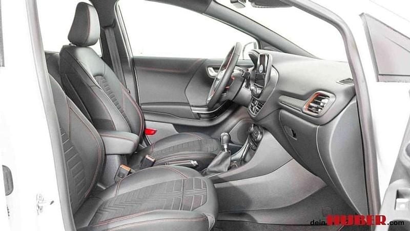 Gebraucht Ford Puma ST-Line X 124 PS (91 kW) 2024 Weiß Limousine