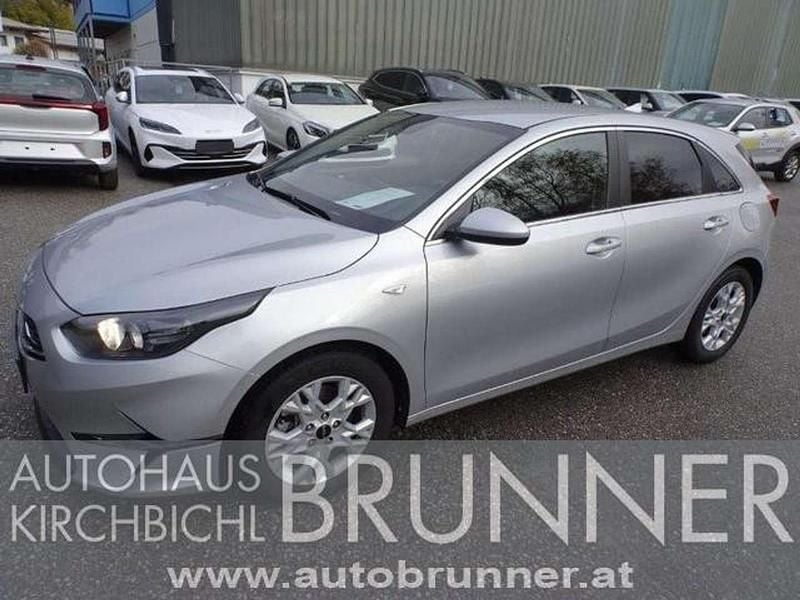 Gebraucht Kia Ceed Silver 101 PS (74 kW) 2025 Silber Kleinwagen