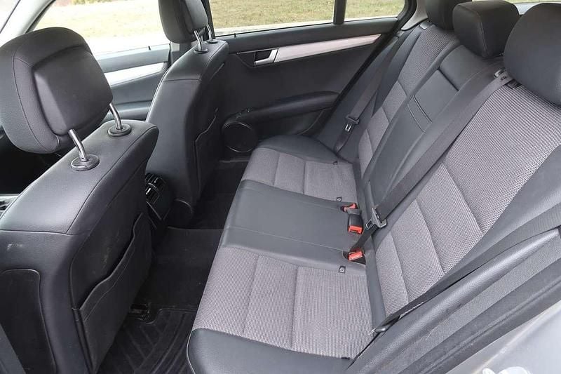 Gebraucht Mercedes C250 Avantgarde 204 PS (150 kW) 2011 Grau Kombi