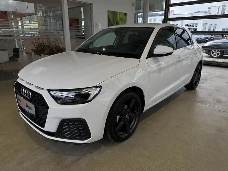 Weiss normal Gebraucht 2025 Audi A1 Sportback Design Kleinwagen | € 23.900 (Fairer Preis) - Bild 1/4