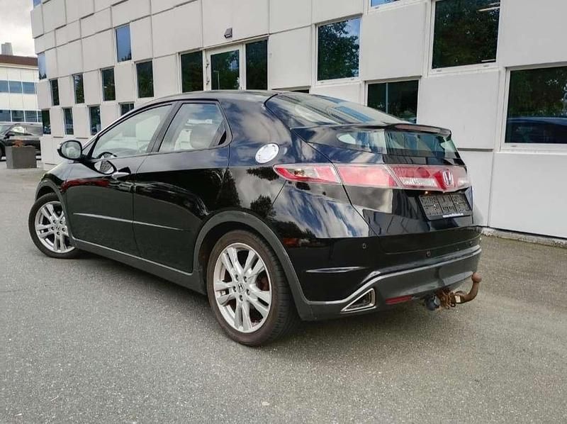 Gebraucht Honda Civic 140 PS (102 kW) 2009 Limousine