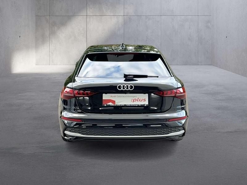 Gebraucht Audi A3 Ambiente 116 PS (85 kW) 2025 Schwarz Limousine