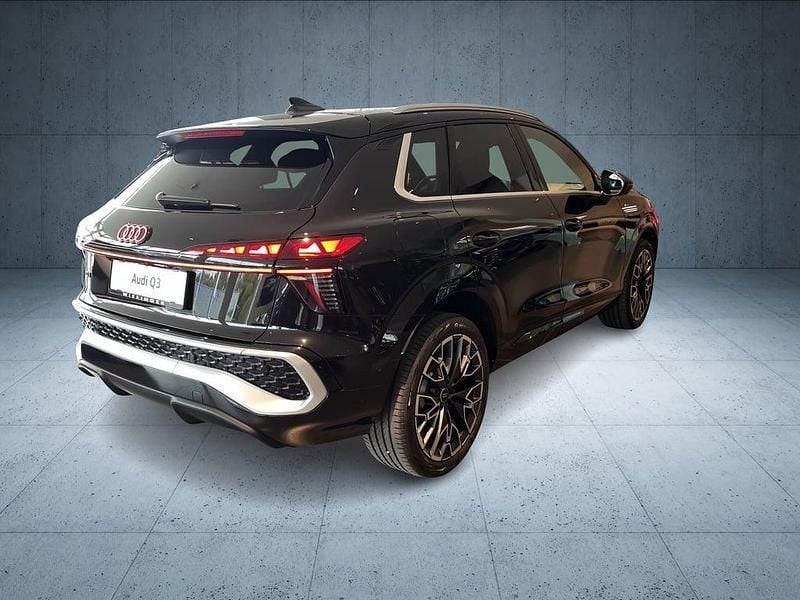 Gebraucht Audi Q3 S-Line 272 PS (200 kW) 2025 Schwarz  metallicperleffektno SUV