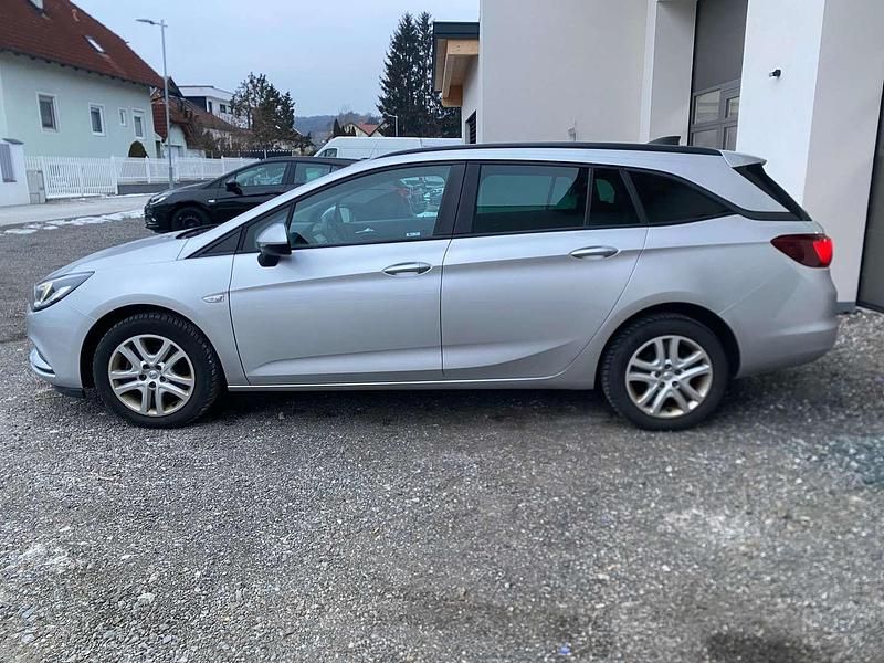 Gebraucht Opel Astra Edition 101 PS (74 kW) 2016 Silber Kombi
